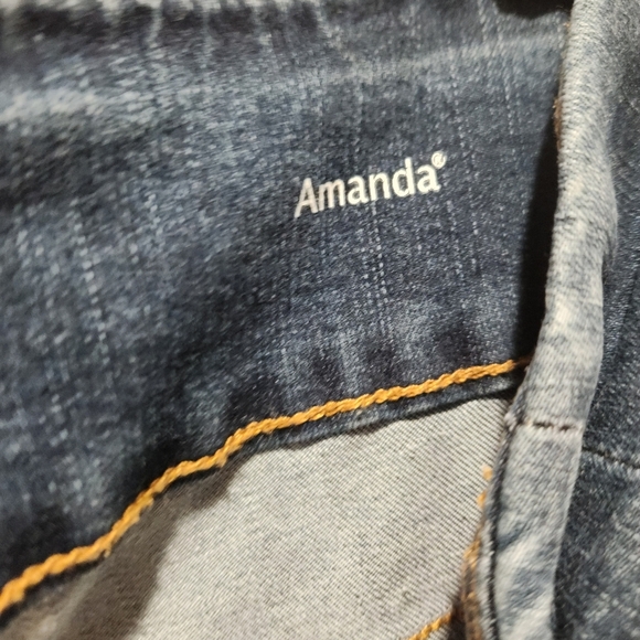 Gloria Vanderbilt Amanda Pull On Capris Womens Size 18 Dark Wash - Picture 5 of 12